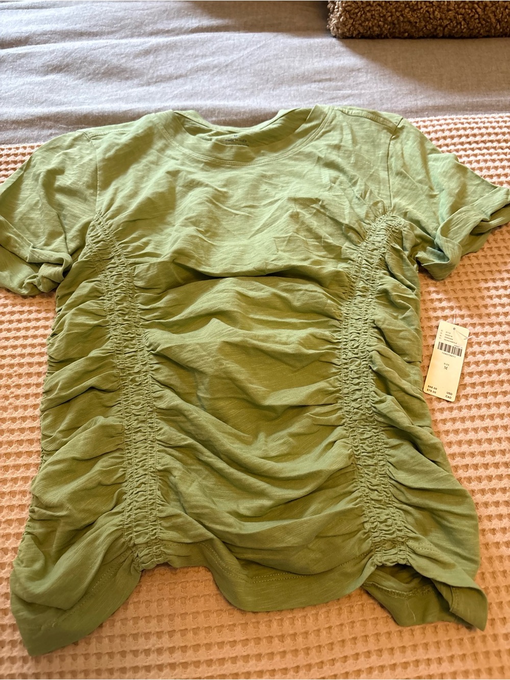 NWT‼️Pilcro M Bennie green short-sleeve cotton ruched crew neck tee